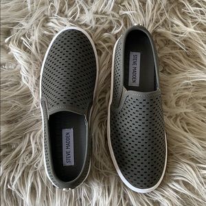 Steve Madden Slip-On Sneakers 6.5 BRAND NEW